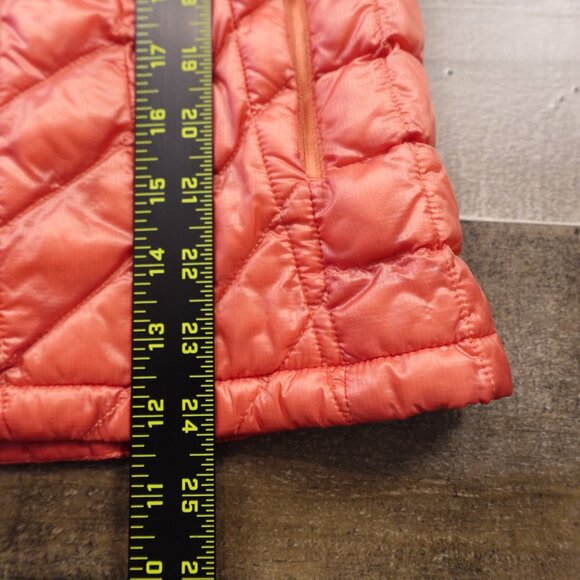 The North Face ThermoBall Insulated Jacket Women’s Small Coral Red Packable FAIR - Picture 8 of 15